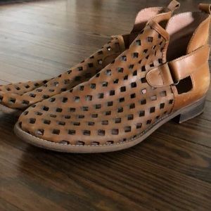 Musse & cloud booties